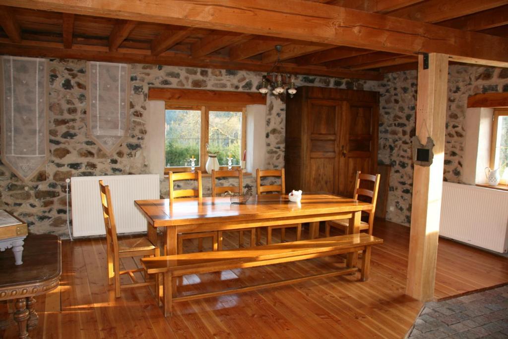 Chambres D'Hotes La Cime Beaujolaise Poule-lès-Écharmeaux Kültér fotó